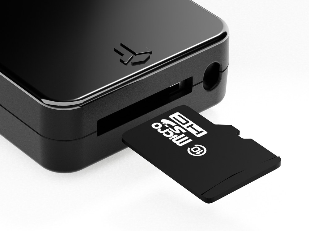 Schwarze BitBox-Hardware-Wallet mit zur Hälfte eingeschobener microSD-Karte